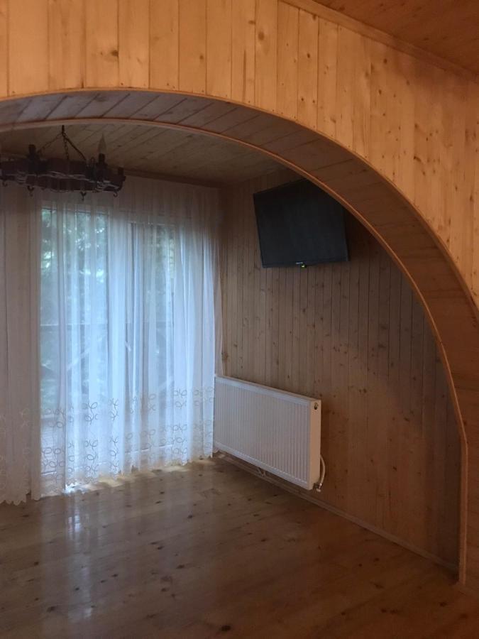 Villa Ялинка Myhove Esterno foto