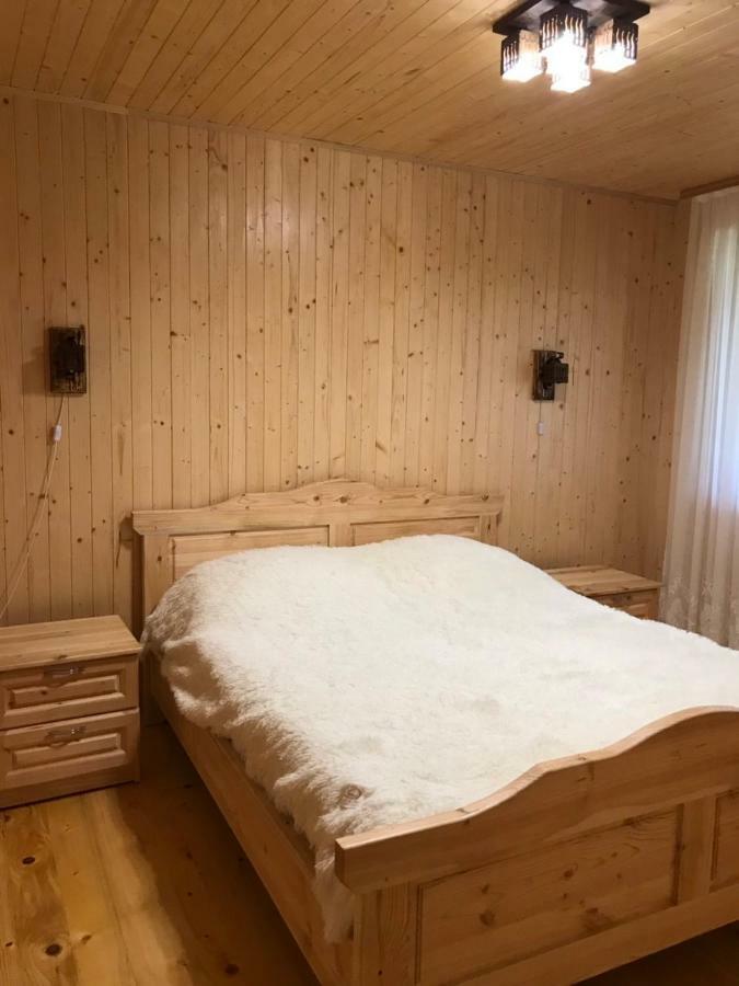 Villa Ялинка Myhove Esterno foto